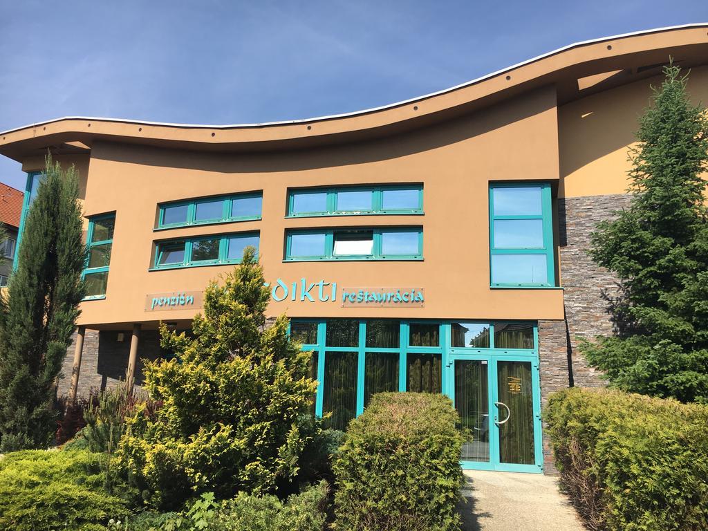Penzion Benedikti Prievidza Exterior foto